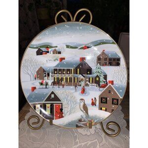 1983 The Village Inn Betsey Bates world book annual Christmas plate￼ 9”